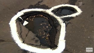 обводят белой краской.jpg (25.3 КБ, 12388 просмотров) обводят белой краской.jpg