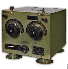 Радиоприемник КУБ-4М СССР 1938-40.jpg (20.74 КБ, 12956 просмотров) Радиоприемник КУБ-4М СССР 1938-40.jpg